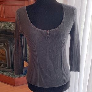 EXPRESS Stretch knit top. Size Large